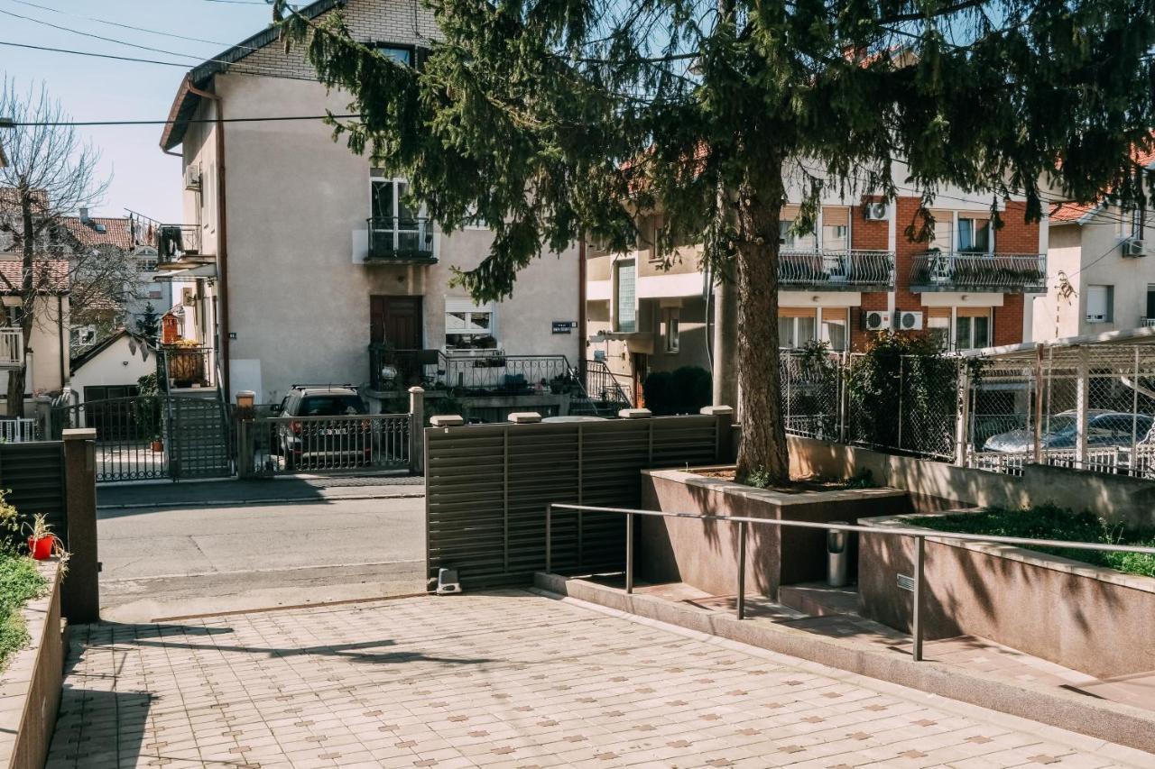 Smart Hostel Belgrade Exterior photo